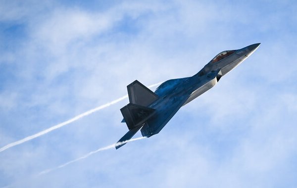 Истребитель шестого поколения F-47 заметили на нашивке
