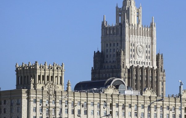 Россия сохранила безвизовый въезд для украинцев ради семейных связей