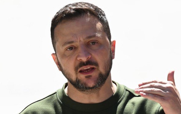 Зеленский поставил ультиматум Лукашенко и раскритиковал Польшу