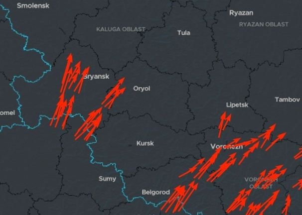 Около 320 беспилотников ВСУ атакуют российские регионы по разным траекториям: опубликована карта налёта в ночь на 31.07.2026