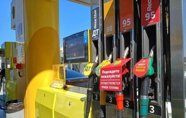 Ситуация с бензином в РФ остаётся проблемной: новые подробности на сегодняшний, 08.07.2026