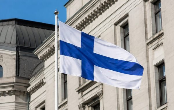 Профессор Дизен: Финляндия превратилась в огромный фронт Запада против России