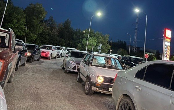 Ситуация с бензином в регионах РФ остаётся сложной: свежие подробности на сегодняшний день, 10 июля