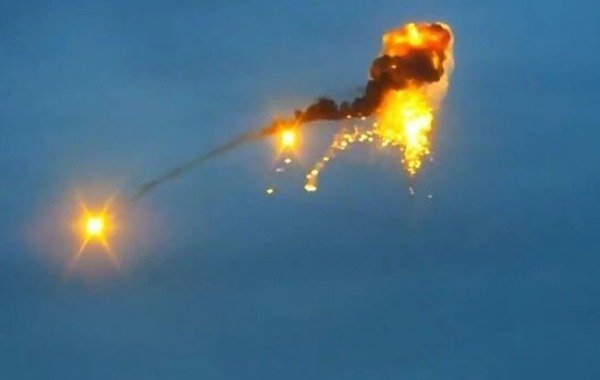 Жители Подмосковья сообщили о новых взрывах: обнародованы подробности о налёте беспилотников 15 августа