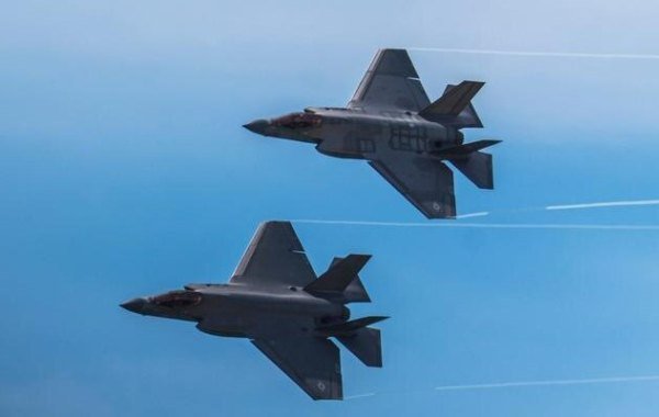Румыния направила два F-16 в погоню за воздушной целью у границы с Украиной
