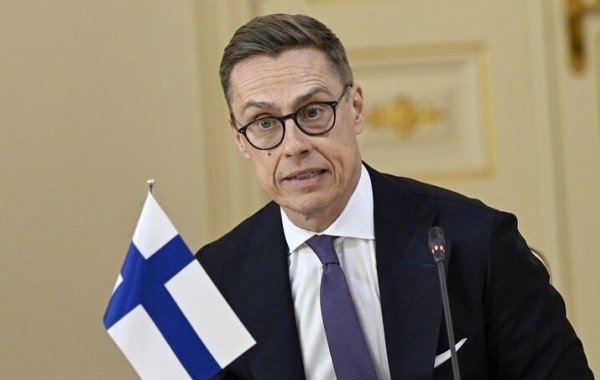 Стубб призвал наладить контакты Финляндии с Россией в ближайшие два месяца