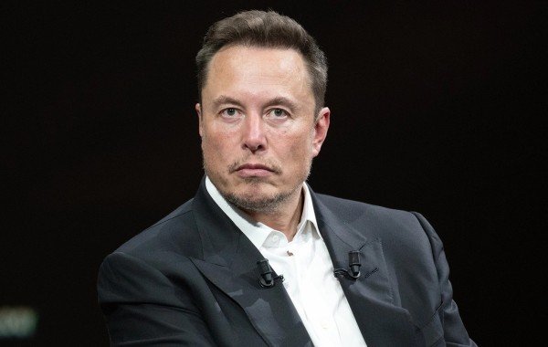 Маск запретил Украине использовать Starlink для ударов по России