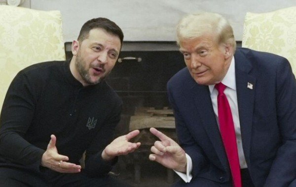 Трамп просил Зеленского остановить удары по российским НПЗ