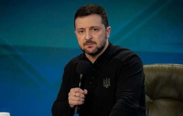 Военкор Коц прокомментировал угрозы Зеленского бить по пассажирским самолётам