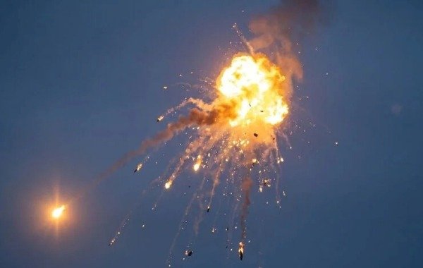 Взрывы прогремели в Ростове и Воронеже в ночь на 27 сентября: беспилотники ВСУ осуществляют массированную атаку на тыловые регионы РФ