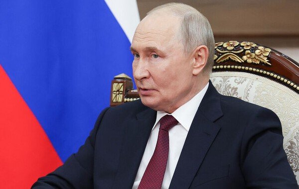Владимир Путин встретит 74-летие за рабочими делами
