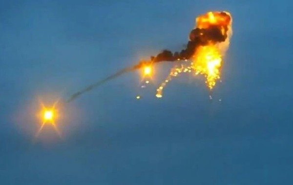 Жители Подмосковья сообщили о новых взрывах: обнародованы подробности о налёте беспилотников в ночь на 19 октября