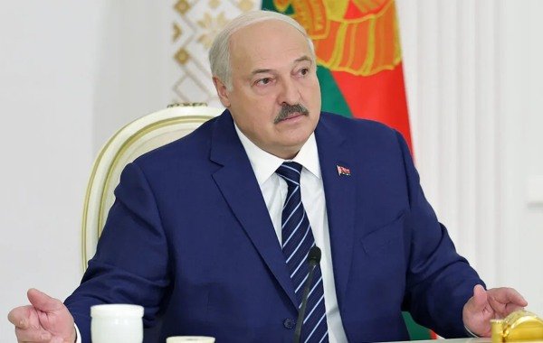 Лукашенко ответил на призывы Трампа сменить Зеленского