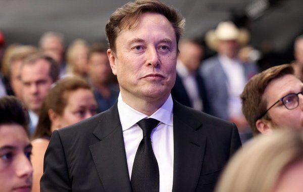 Трамп поддержал идею Маска замедлить работу Starlink на Украине
