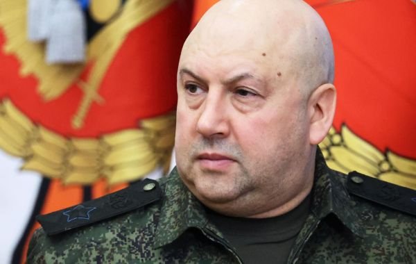 Окружение генерала Суровикина опровергло информацию о его визите в Кремль